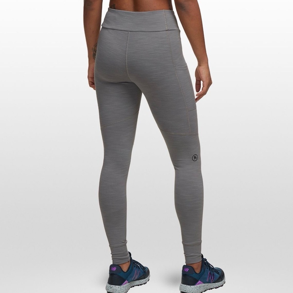 Backcountry Millvue Active grey side pockets